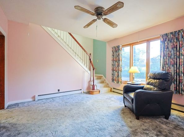 587 Common St, Walpole MA 02081