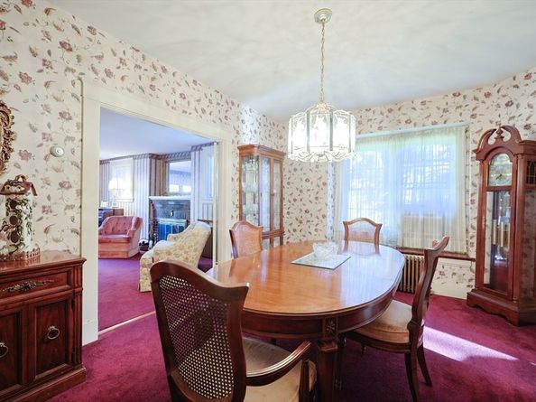 587 Common St, Walpole MA 02081