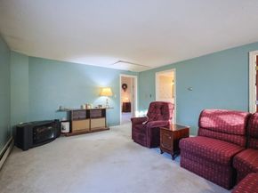 587 Common St, Walpole MA 02081
