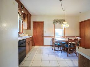 587 Common St, Walpole MA 02081