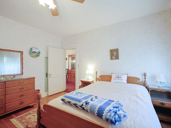 587 Common St, Walpole MA 02081