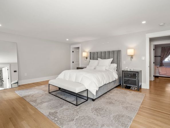 23 Tophet Rd, Lynnfield MA 01940