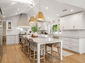 23 Tophet Rd, Lynnfield MA 01940