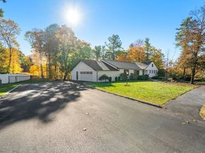 23 Tophet Rd, Lynnfield MA 01940