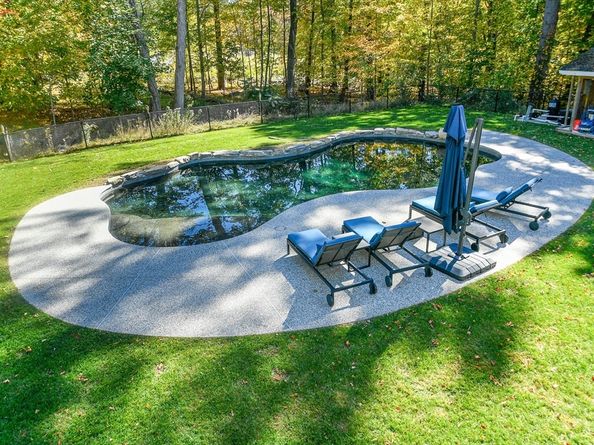 23 Tophet Rd, Lynnfield MA 01940