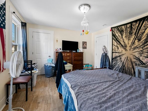 174-176 Mill St, Winchendon MA 01475