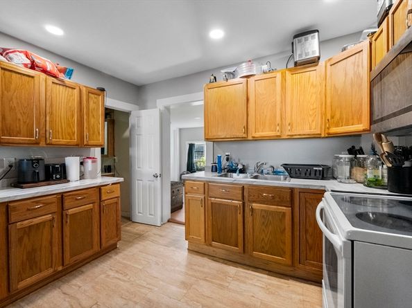 174-176 Mill St, Winchendon MA 01475