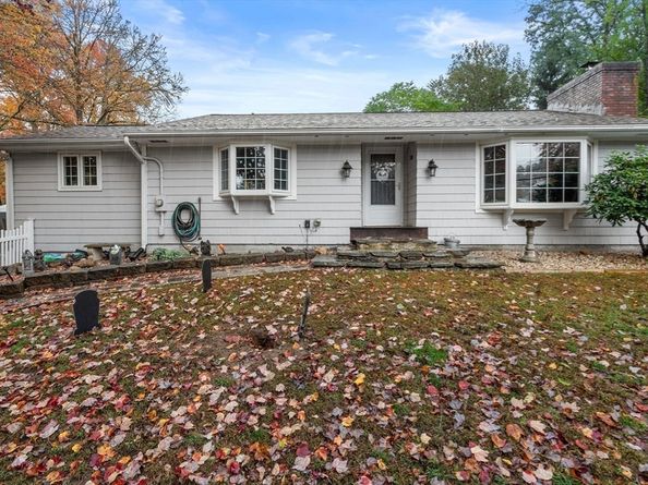 425 Pleasant St, Marlborough MA 01752