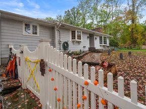 425 Pleasant St, Marlborough MA 01752