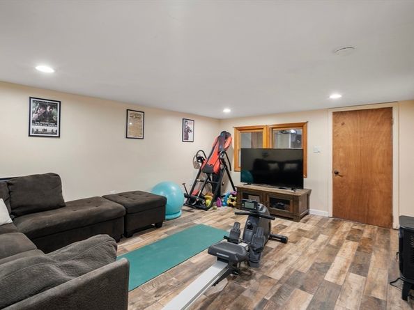 425 Pleasant St, Marlborough MA 01752