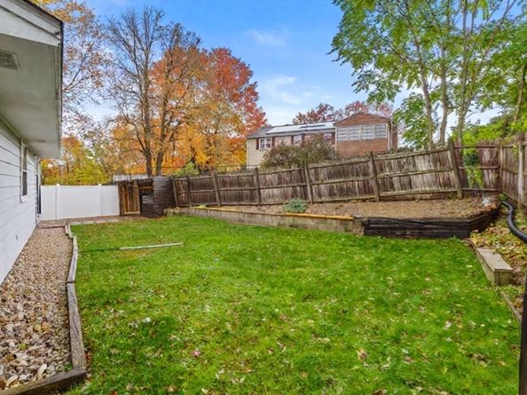 425 Pleasant St, Marlborough MA 01752