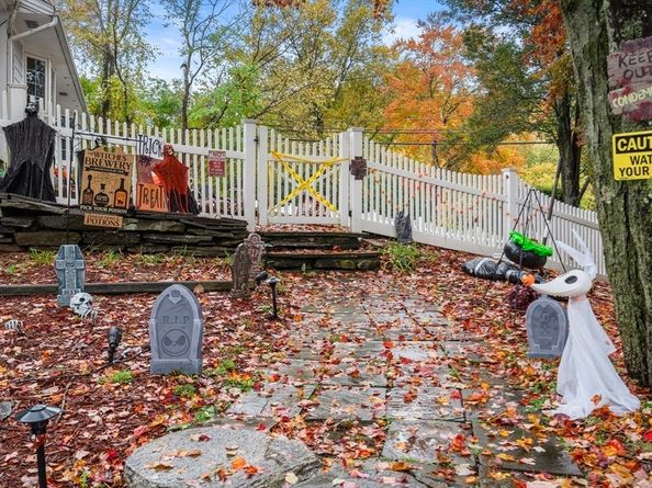 425 Pleasant St, Marlborough MA 01752