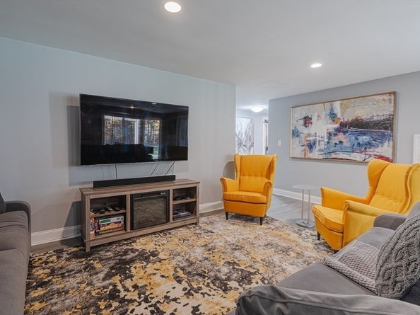 605 Middle 38, Braintree MA 02184