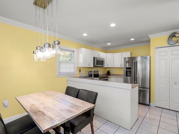 605 Middle 38, Braintree MA 02184