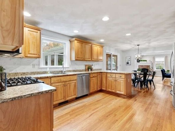 7 Pheasant Lane, Groveland MA 01834