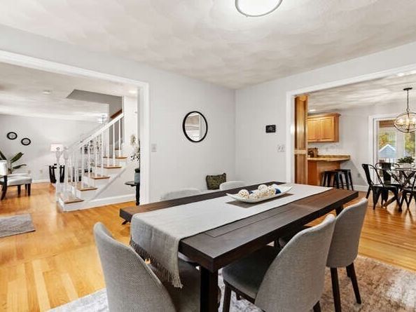 7 Pheasant Lane, Groveland MA 01834