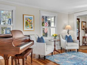 13 Cavanaugh Rd, Wellesley MA 02481