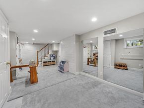 13 Cavanaugh Rd, Wellesley MA 02481