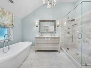 13 Cavanaugh Rd, Wellesley MA 02481