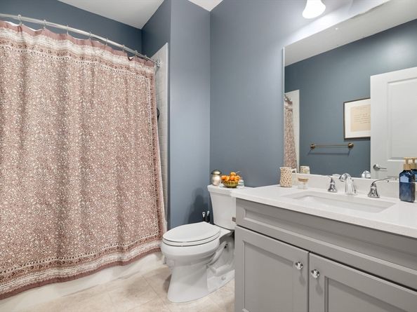 69 Foundry St 310, Wakefield MA 01880