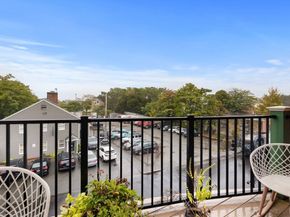 69 Foundry St 310, Wakefield MA 01880