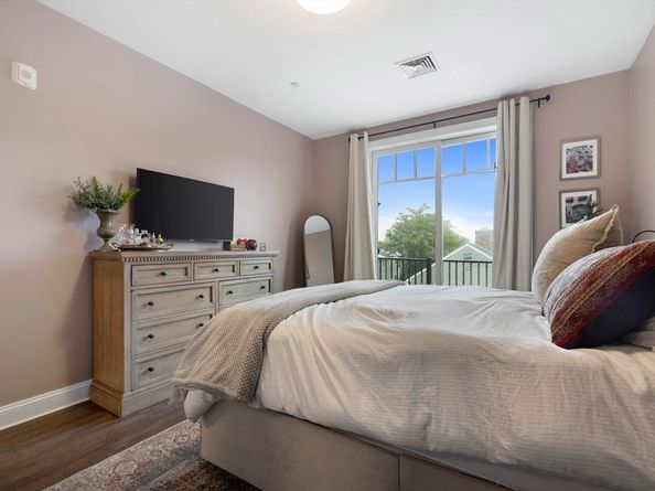 69 Foundry St 310, Wakefield MA 01880
