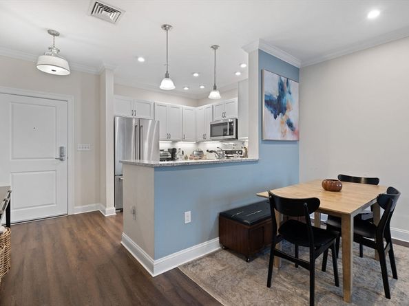 69 Foundry St 310, Wakefield MA 01880