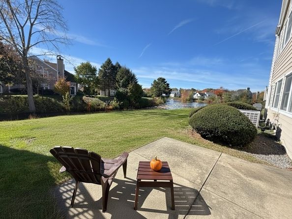 18 Teal Cir 18, Walpole MA 02081