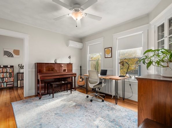 137 Thacher St 137, Milton MA 02186