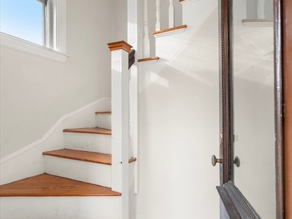 137 Thacher St 137, Milton MA 02186