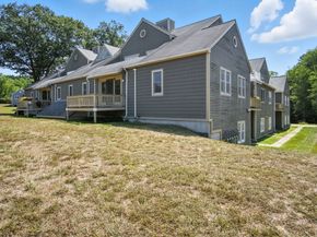 8 Devlin Circle 8, Blackstone MA 01504