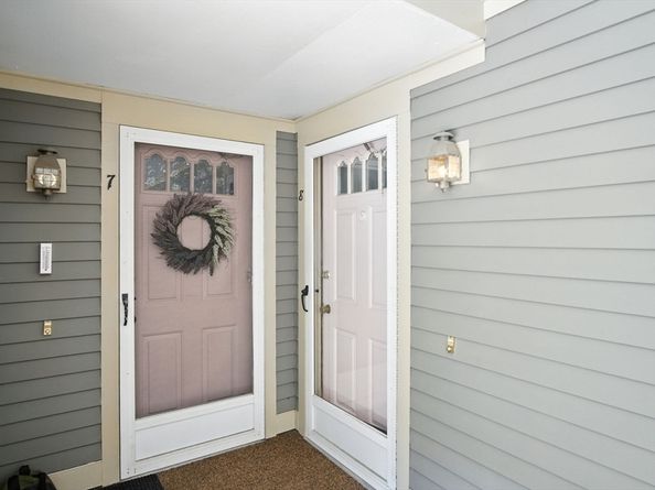 8 Devlin Circle 8, Blackstone MA 01504