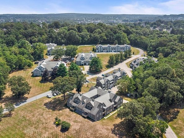 8 Devlin Circle 8, Blackstone MA 01504