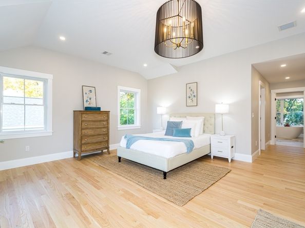 3 Ferndale St, Natick MA 01760