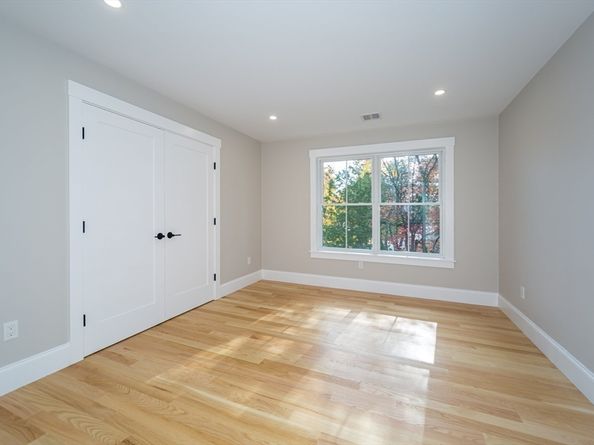 3 Ferndale St, Natick MA 01760