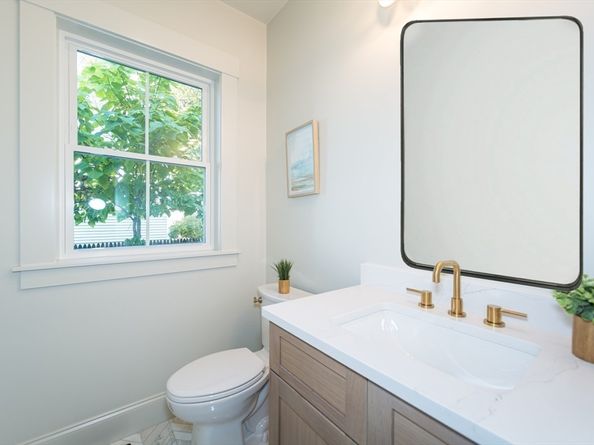 3 Ferndale St, Natick MA 01760