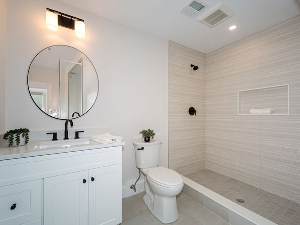 3 Ferndale St, Natick MA 01760