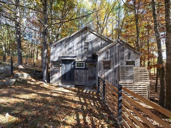 27 Fowler St, Upton MA 01568
