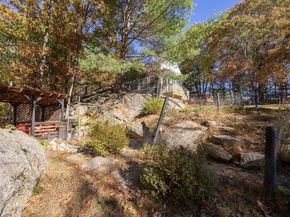 27 Fowler St, Upton MA 01568
