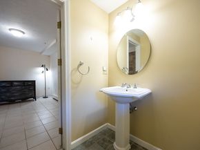 27 Fowler St, Upton MA 01568