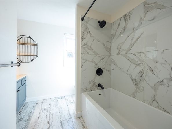 27 Fowler St, Upton MA 01568