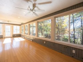 27 Fowler St, Upton MA 01568