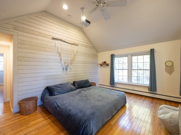 27 Fowler St, Upton MA 01568