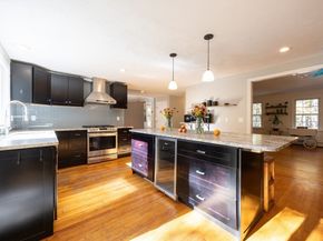 27 Fowler St, Upton MA 01568