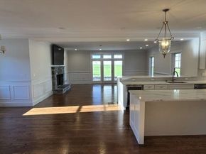 28 Goldencrest Ave, Waltham MA 02451