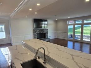 28 Goldencrest Ave, Waltham MA 02451