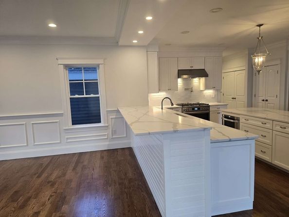 28 Goldencrest Ave, Waltham MA 02451