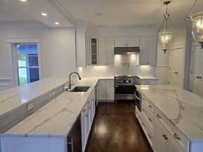 28 Goldencrest Ave, Waltham MA 02451