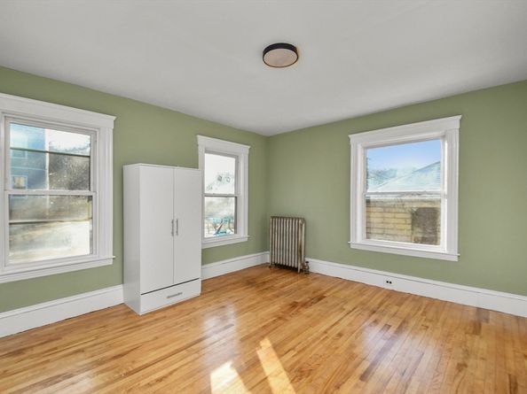 23 Ashton St., Worcester MA 01605