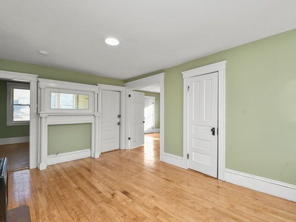 23 Ashton St., Worcester MA 01605